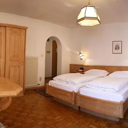 Hotel Dolomiti Madonna 3*